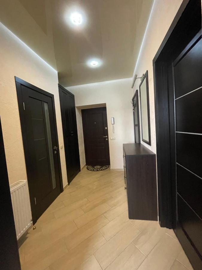Затишні Сучасні Апартаменти В Елітному Жк Версаль Truskavets Exterior foto